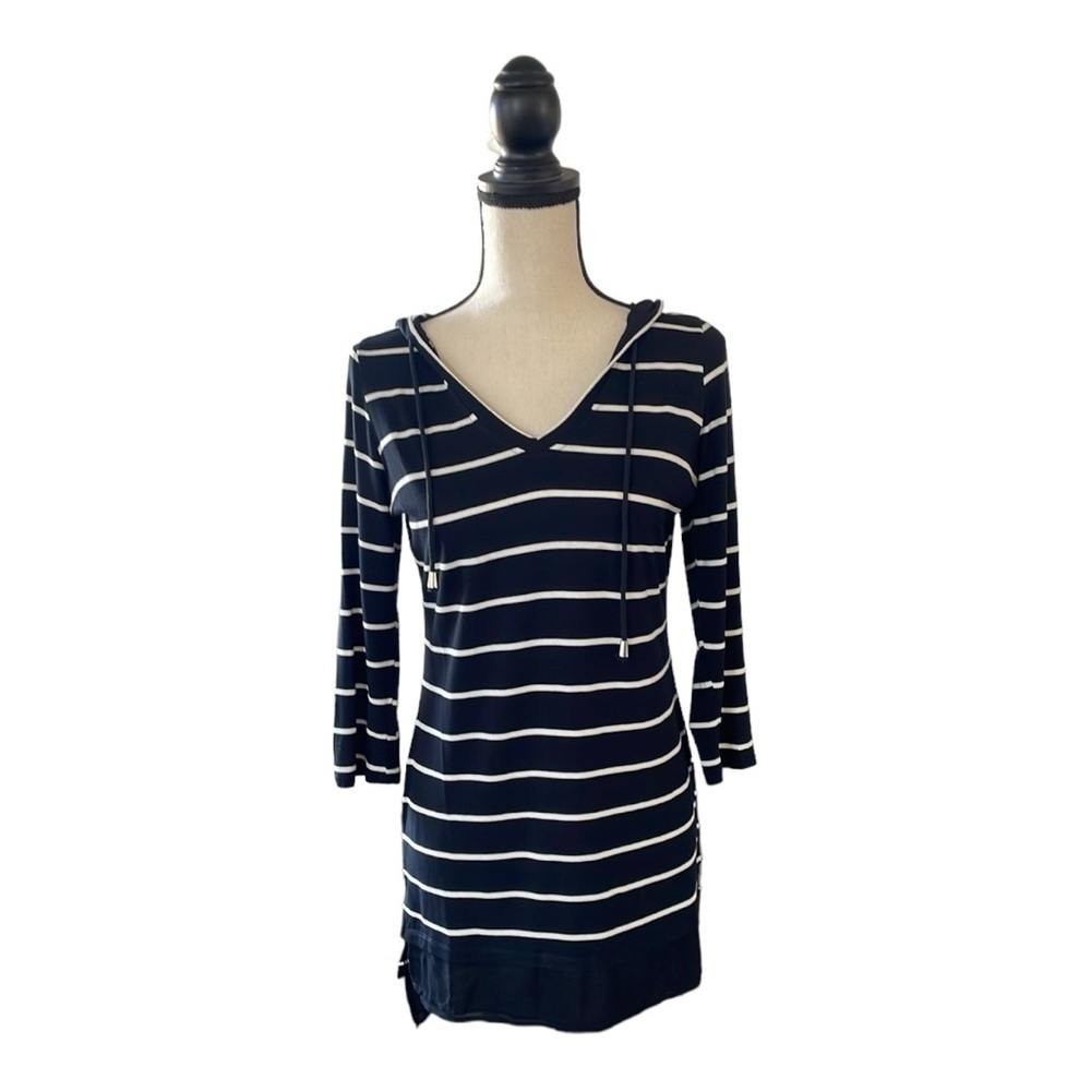 ♥️Stazzi♥️ 3/4 sleeve long striped hooded blouse size (Small)